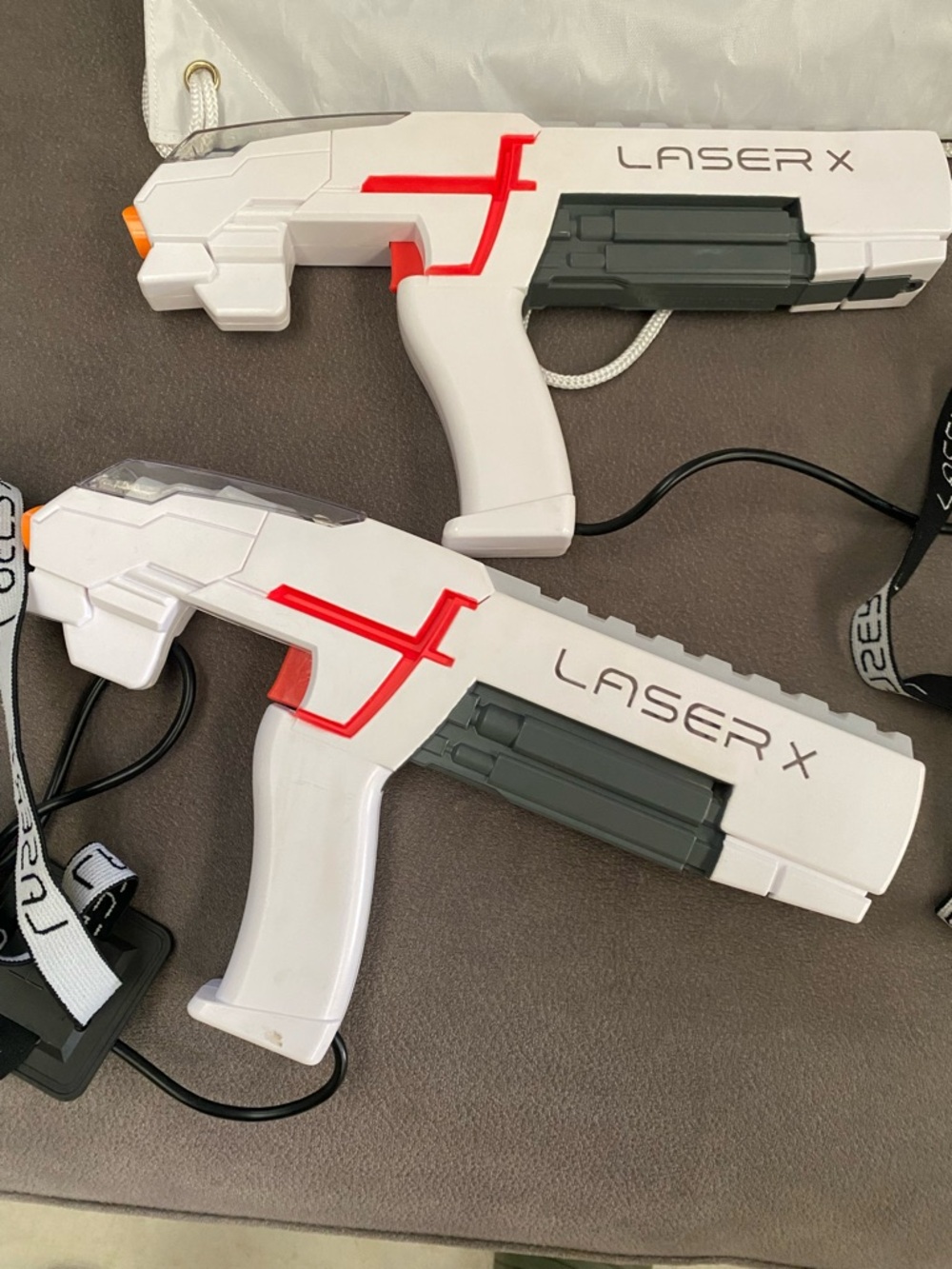 LASER X The Original Two Player Laser Tag Gaming Set, Blasters & Vest Sensors - Picture 2 of 3